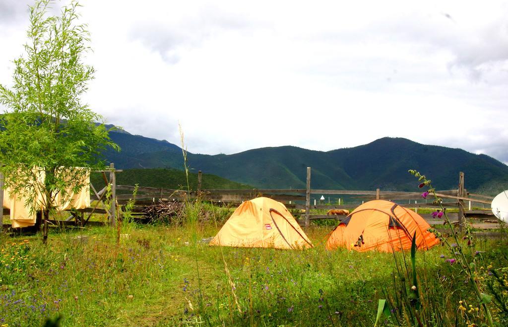 Shangri-La Lao Shay Youth Hostel Eksteriør billede