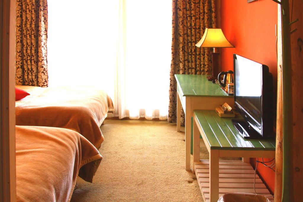 Shangri-La Lao Shay Youth Hostel Eksteriør billede