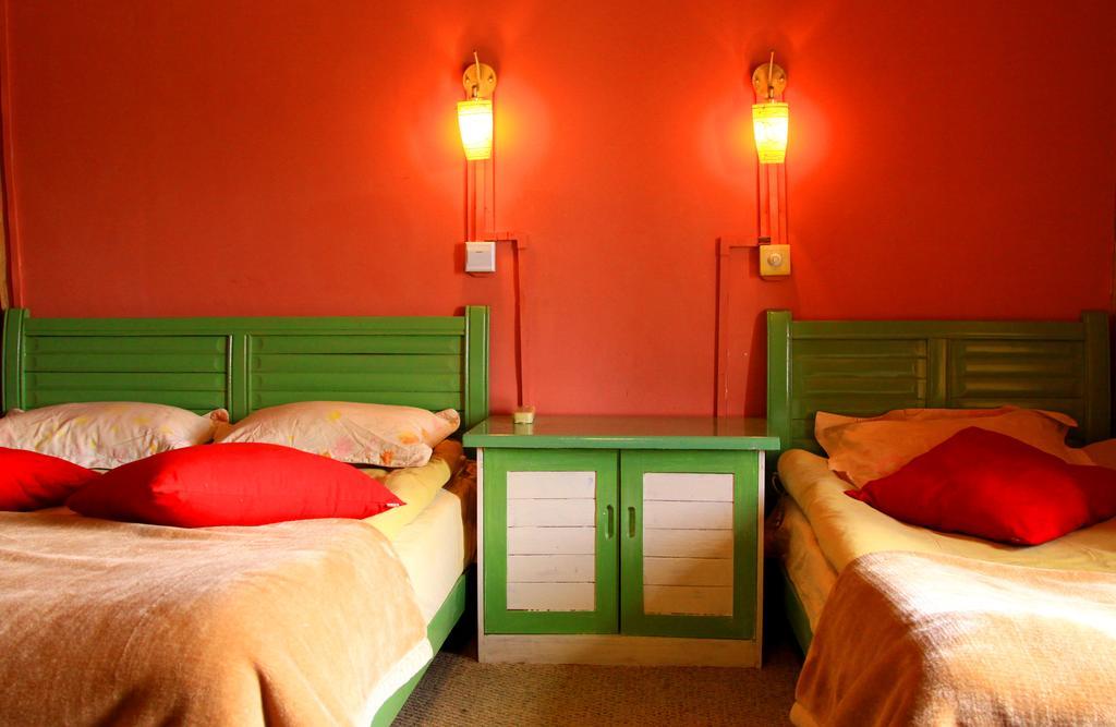 Shangri-La Lao Shay Youth Hostel Eksteriør billede