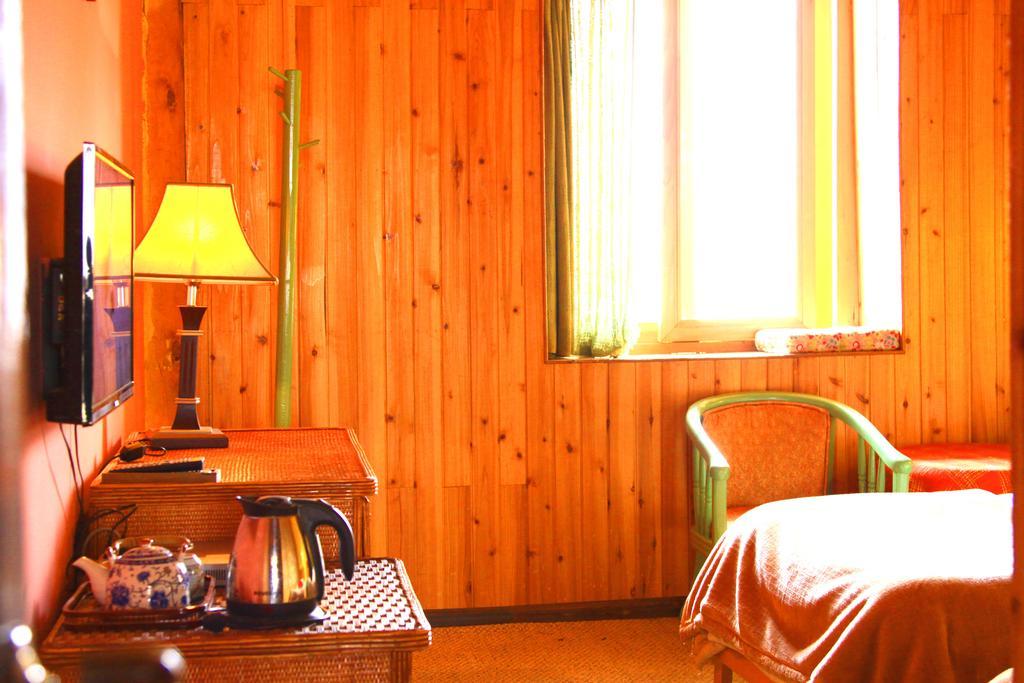 Shangri-La Lao Shay Youth Hostel Eksteriør billede