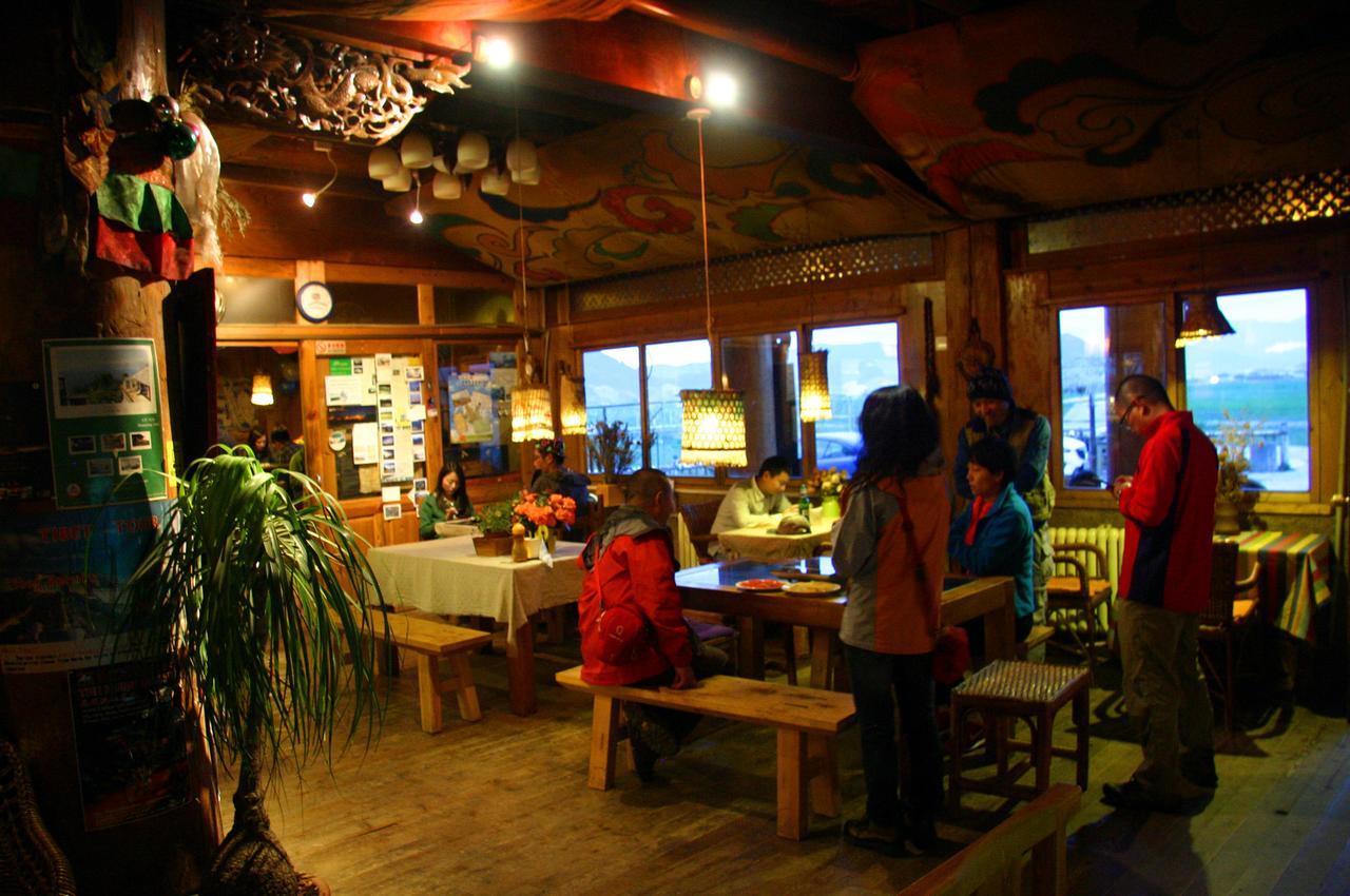 Shangri-La Lao Shay Youth Hostel Eksteriør billede
