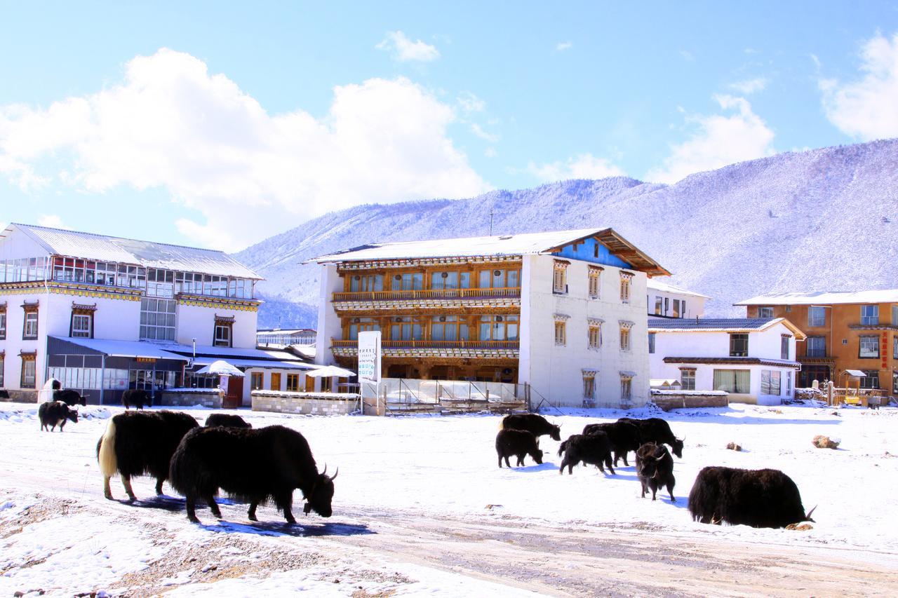Shangri-La Lao Shay Youth Hostel Eksteriør billede